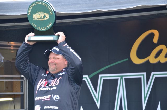 7B0D872D-3B83-4940-93CB-4FB4847547AE