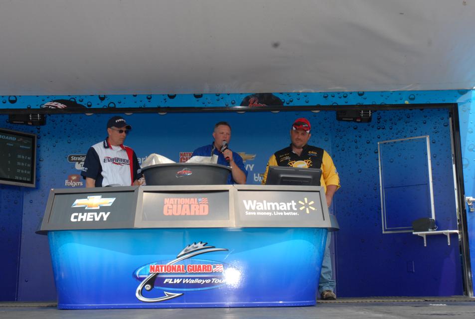 7C5404F1-58FA-4746-956D-2F161B33E074