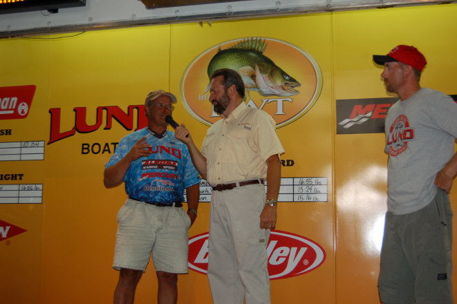 7D654097-7CE7-428D-8214-C8199095D9C5