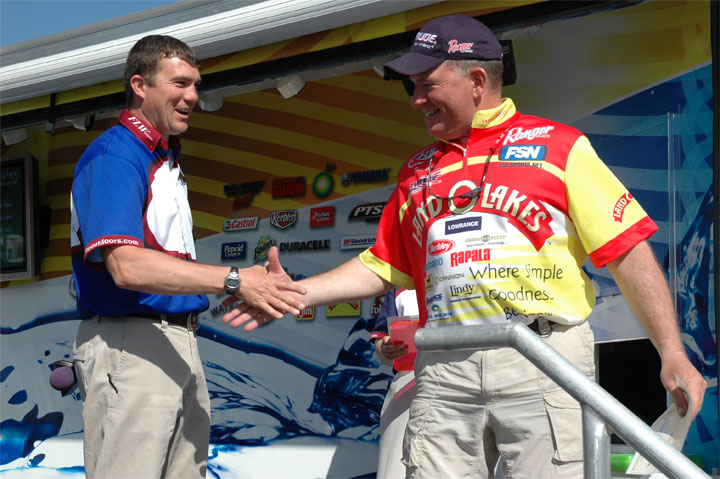 7E711BF5-022D-4575-9DB8-8D75AE122089