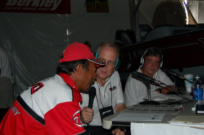 7F37C9D4-E640-4346-A41B-9736A4B03726