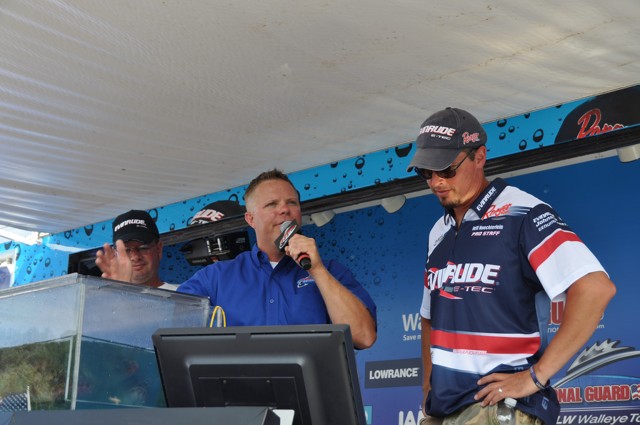 86715752-49C5-4CC5-AA30-8F091133EA48