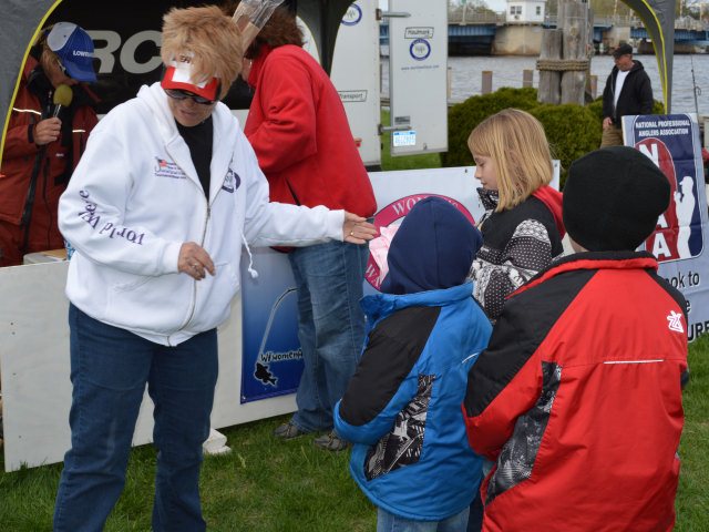 8F8AF352-FC0E-452E-9127-D9F9E6A5163E