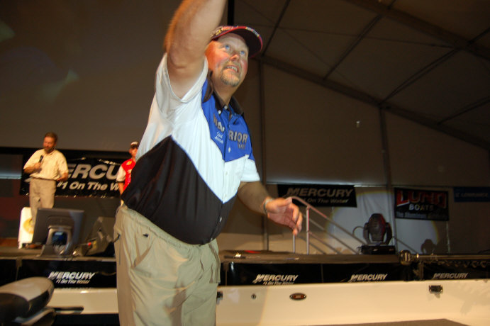 8FED3D19-F62E-4FF7-BDF9-1C6ED5078110