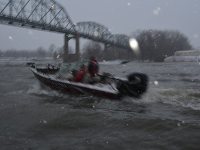 93044E40-A654-4E01-B98C-33D1E7FAF12B