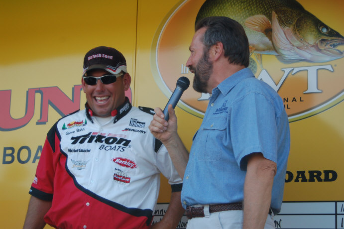 98388727-B8C3-476C-A9C2-9D72B2ED82CE