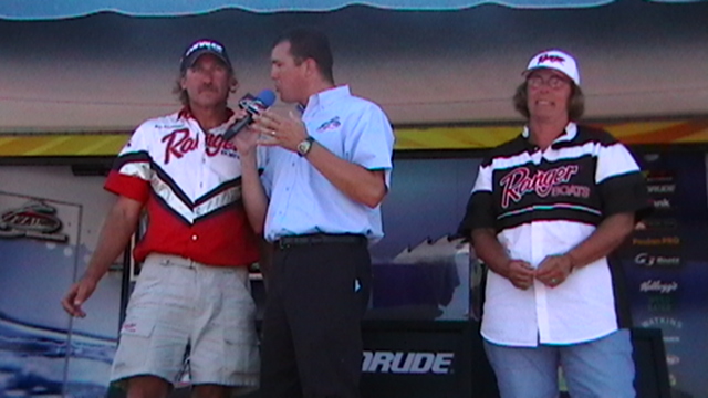 9A743F45-B4E5-4D0B-A375-266BA24C7FA7