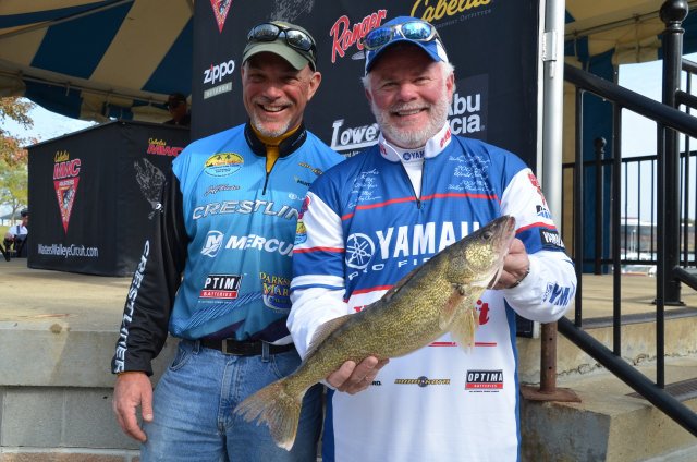 9B2DB969-90A2-46D1-B4C7-9EFA58771F14