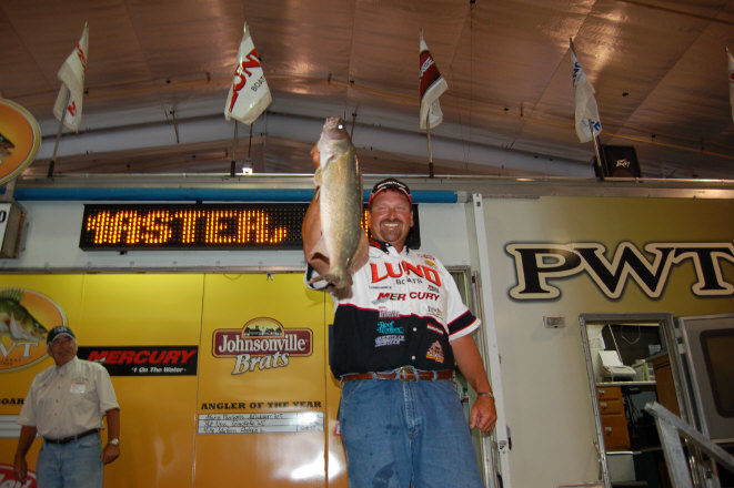 9F206D93-3411-4C8C-853F-3DA7179B7808