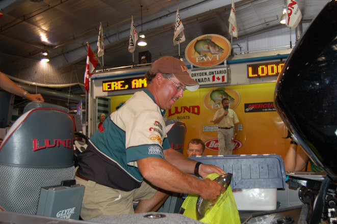 A0CDD7C0-0C1D-49C3-95C7-E82EB6674D3B