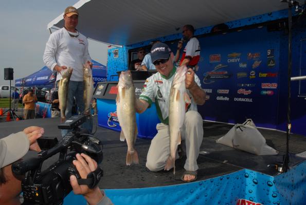 A53FC54D-CAAB-4A6F-B8F3-846D8379CDA4