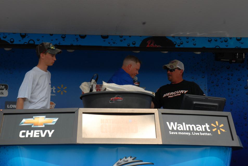 A9260861-8AAC-4994-8275-2C31B776C0AB