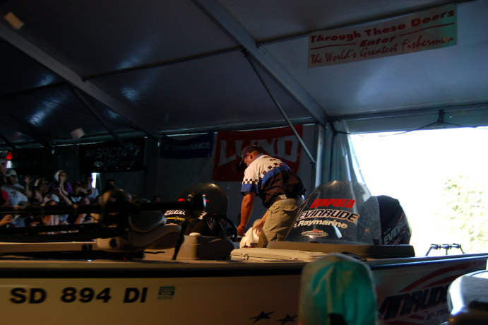 AA98467C-C335-4E6C-AAD0-770624B35D10