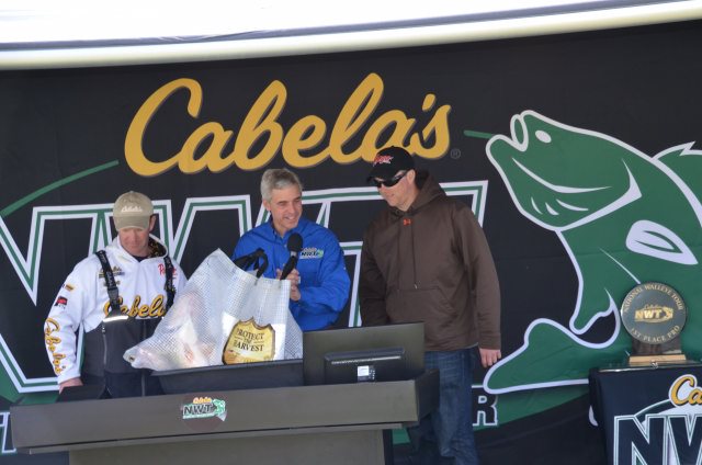 AB2F1264-6EDD-4DC9-8255-45D476B38532