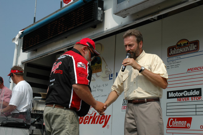 AC3B3FC2-60DF-416B-917C-0FC82C02F6C4