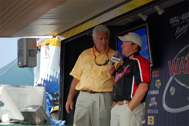 AD6DAA4A-CC67-4BE0-B5D5-5CF23A6F2D53