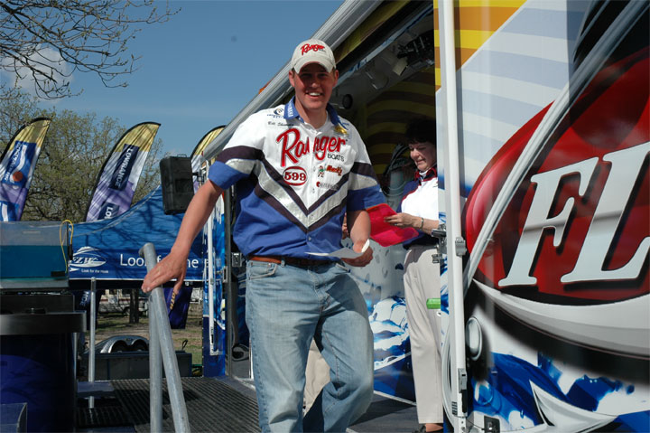 AD9E8F6B-B71E-4911-AA3D-F298A4956632