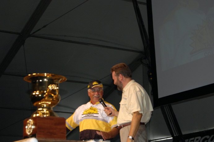 AE099FEF-9BF4-40F3-B8D4-DDCBAB5190B4