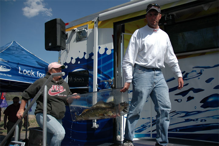 AECCF464-E85E-40EB-81EB-FBCE46B03C23