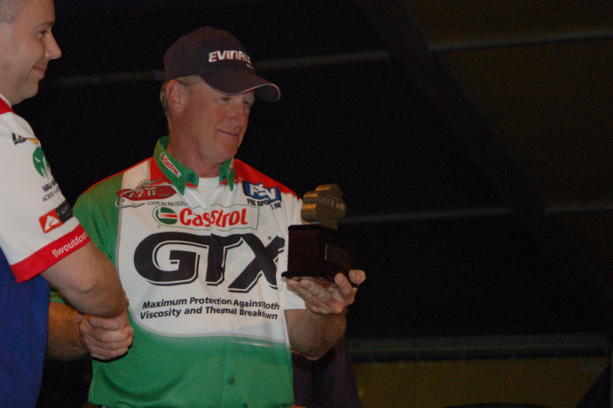 AFFA55FC-0041-4E02-9FF1-1F6FD04D46F7