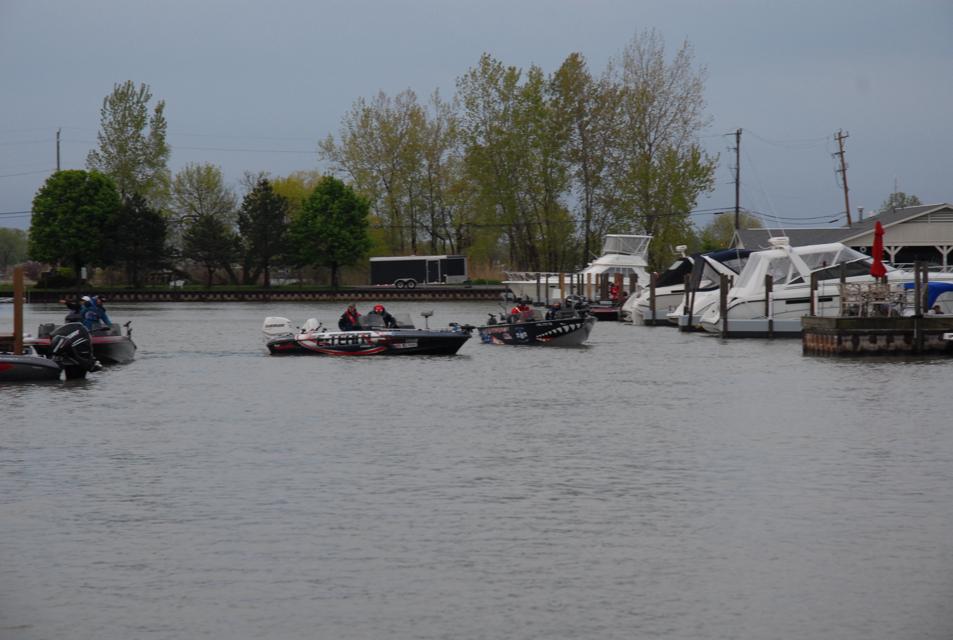 B06D2F92-6904-45CB-A90B-DD1E4F4A4B9B