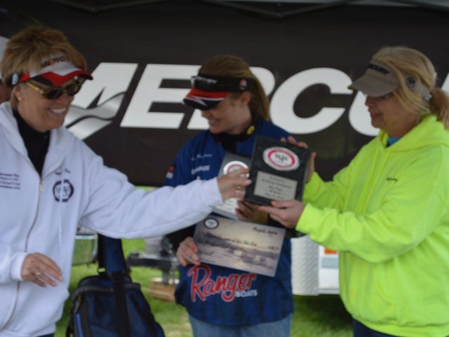 B098CD93-62B2-4178-B1AE-F0FF42AC0259