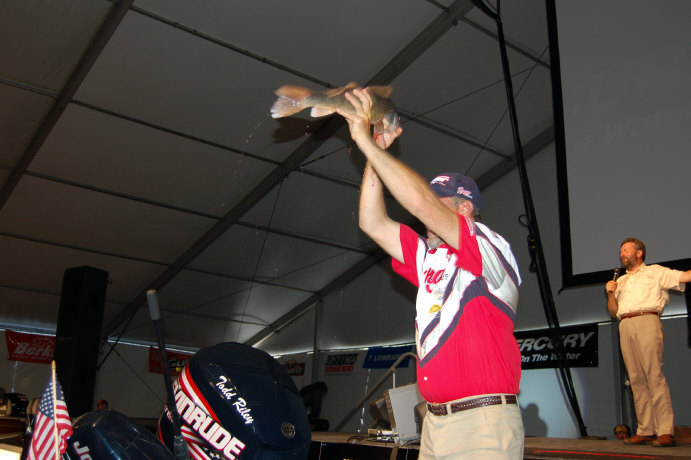 B5575A95-DD11-4B66-B90A-1DB93DB741B0