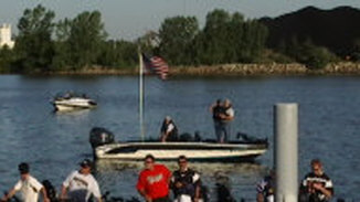 B5D28C52-F9A7-43D6-8F38-1E65F76F635C