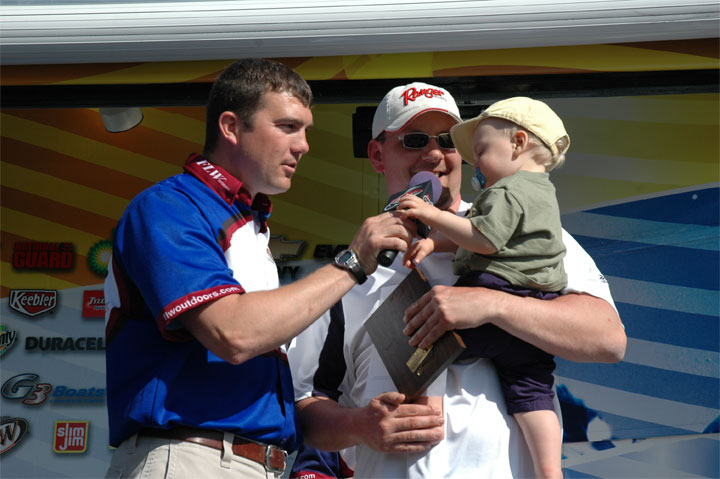 B5E52A57-F721-458E-9120-A012D60D77FA