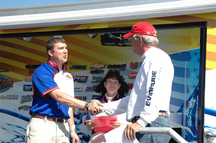 B828C8F6-62A6-4869-911C-63A43F70DAE3