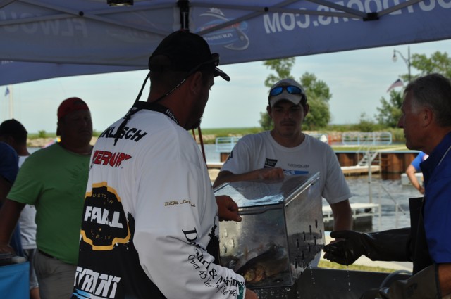 B9213E18-8CAB-4346-A2C7-2B3F239864A6