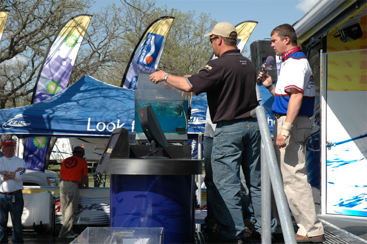 BBFAFBF6-A674-4590-BD98-F244D63627B3