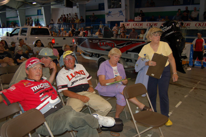 BED620D1-AC88-42E1-9210-0CA3D600F6B6