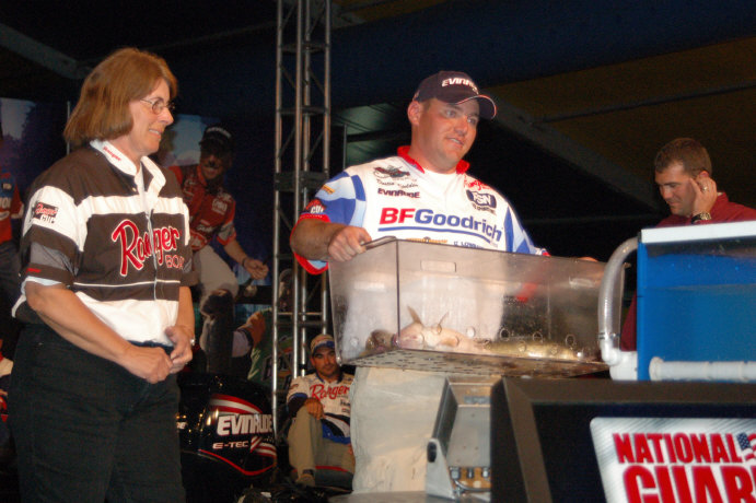 BFBF432B-521C-4678-A92B-AE333EF8D9B9