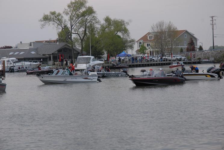 C21B2B86-FEE3-42E2-84A4-BAE8293FD633