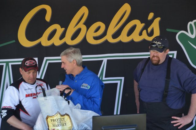 C22E06AD-2F3B-4D72-9108-310C4D924ACB