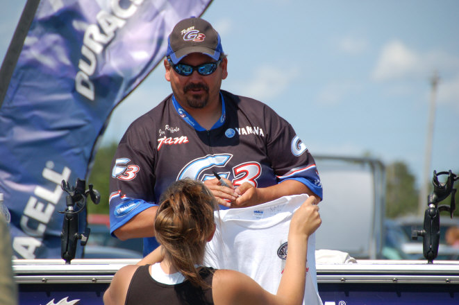 C2DBE919-E1A8-4029-AD2E-B22B4F6CB481