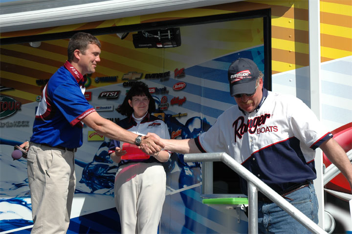 C3D04CBC-13C3-44AD-94FE-3BFC07AC4609