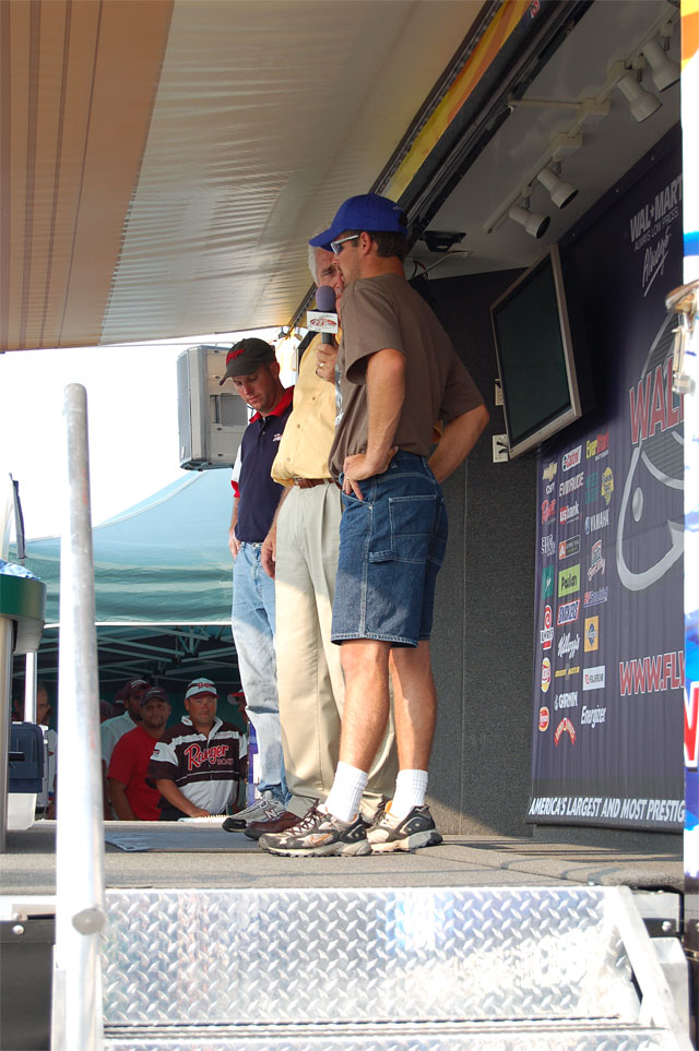 C3D65CD6-4572-48B1-B3CE-6A07406EFF2A