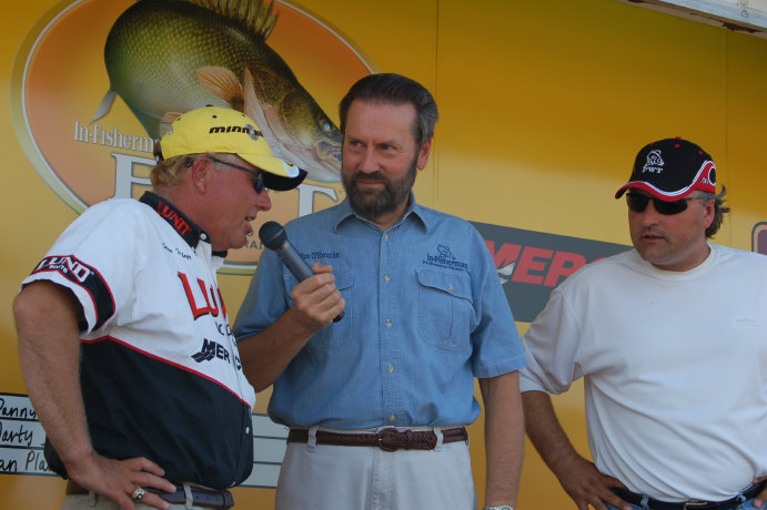 C42D8EAD-A135-4C15-89F8-AE0CCEC249EA