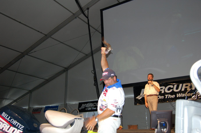 C445B31E-1B72-4109-9645-EBDF2D007DE4