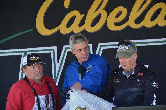 C4C704F6-04C7-4986-B4DE-D64662724655