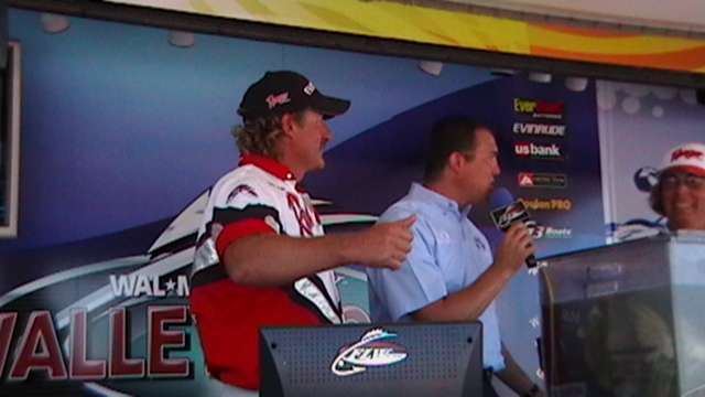 C5F68F6D-A2A2-4B3B-84D9-04EFAD30F499