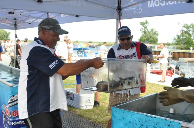 C77CBE0A-12F8-400B-93D3-25C080470021