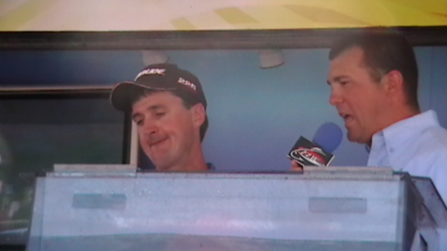 CA638BB2-E4CF-4B56-8183-04AAE0000950