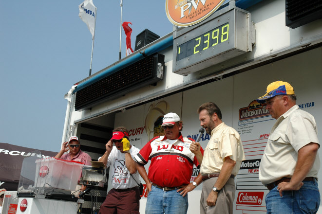 CC91DD93-9137-4FA8-985A-5B2C6AB87CD0