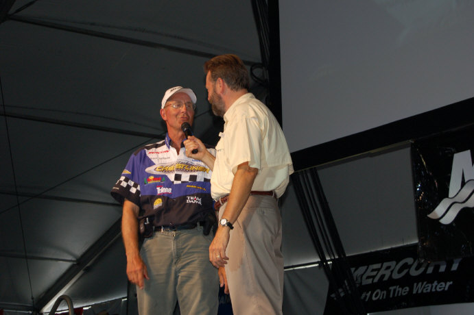 CDE2048D-3F0D-4B84-B68B-9DC75FD15744