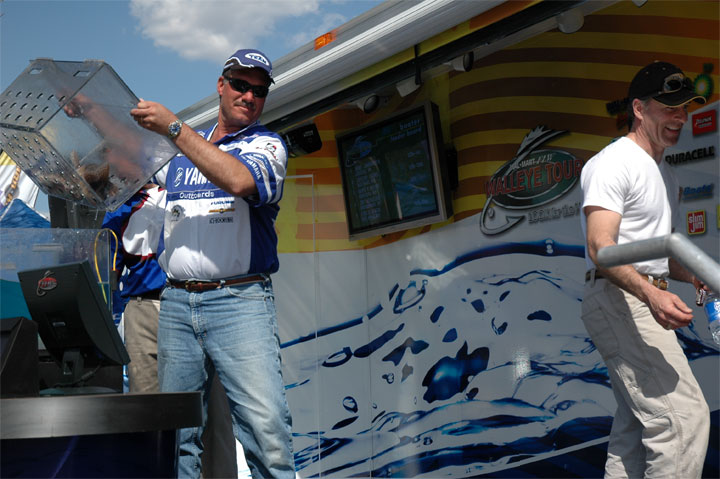 D0299712-DE24-4985-9E2A-72EDF7639EB6