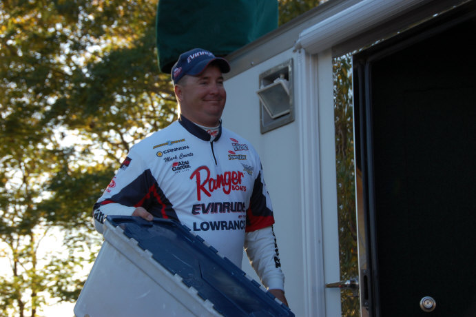 D091E042-5599-40DB-A896-CC1676BD18CE