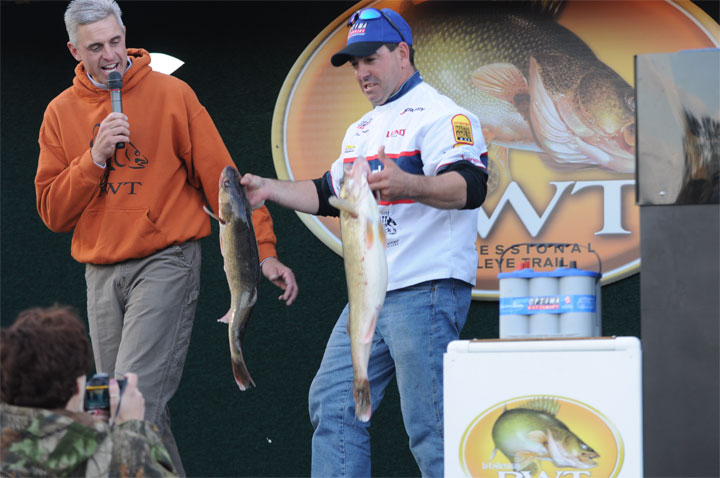 D51DAFAF-88C0-4A91-B339-777A49656533